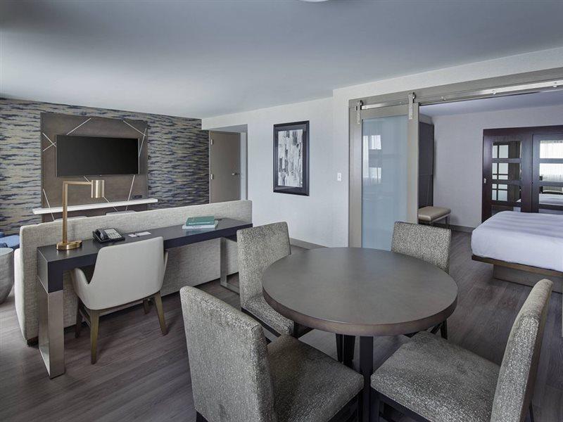 Detroit Marriott Troy Hotel Екстериор снимка