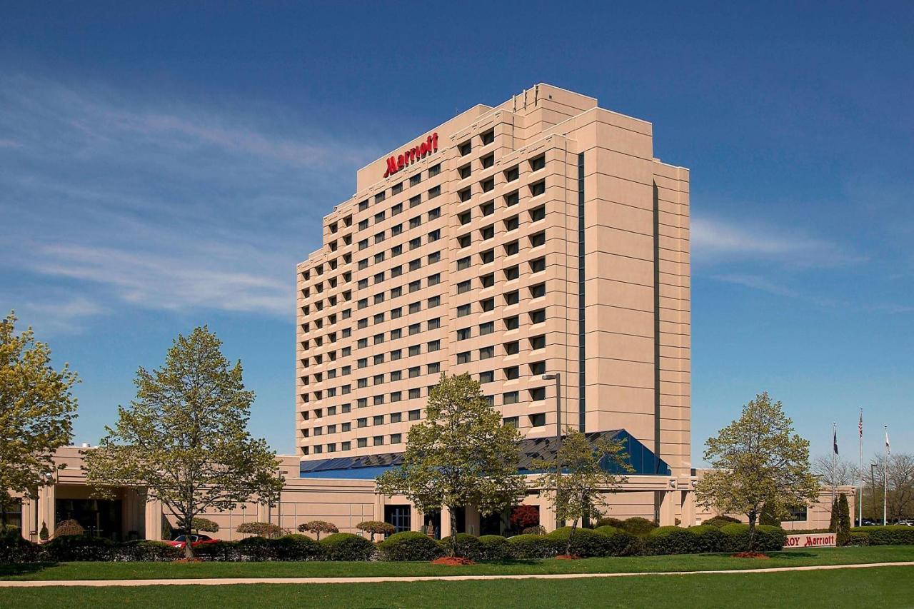 Detroit Marriott Troy Hotel Екстериор снимка