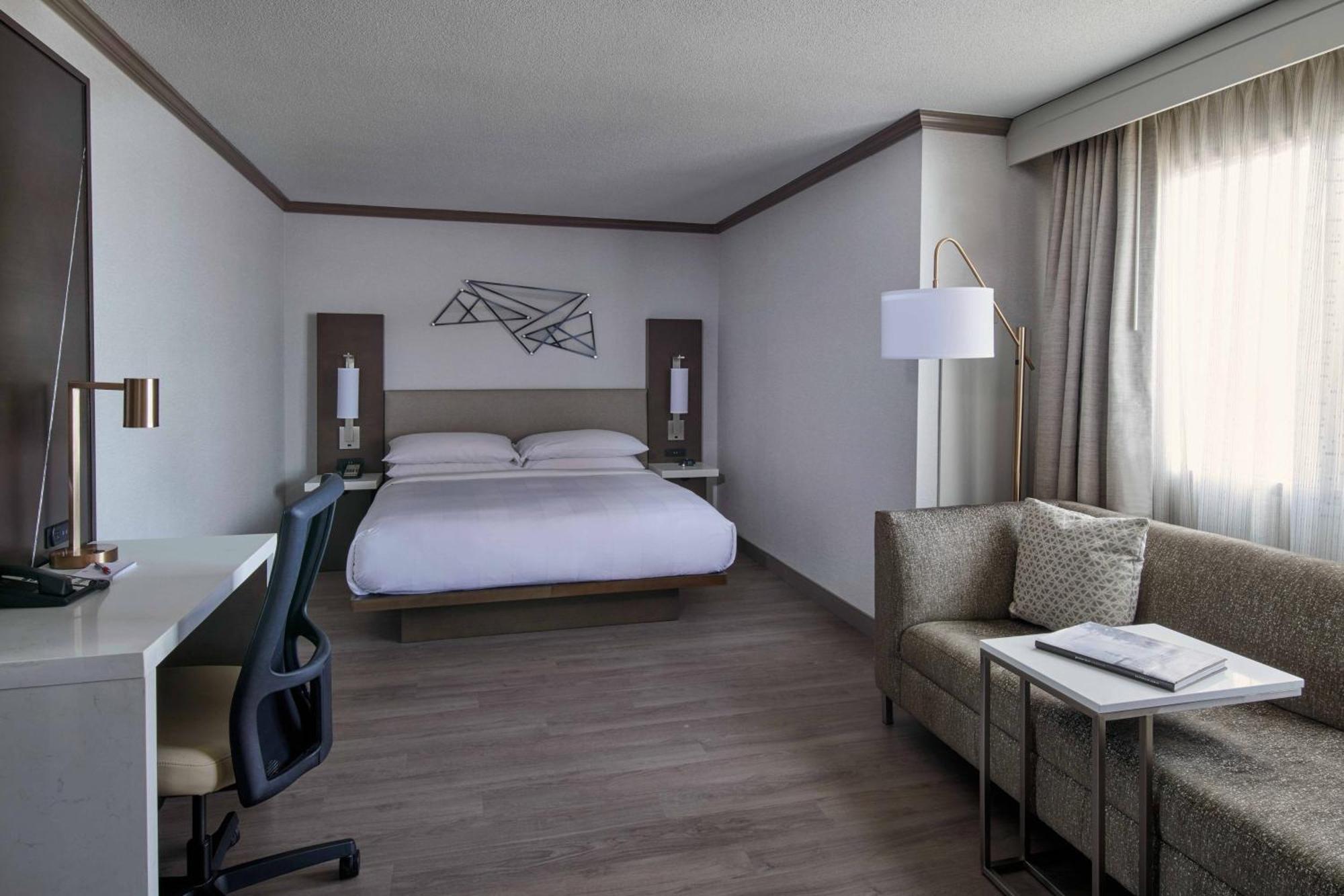 Detroit Marriott Troy Hotel Екстериор снимка