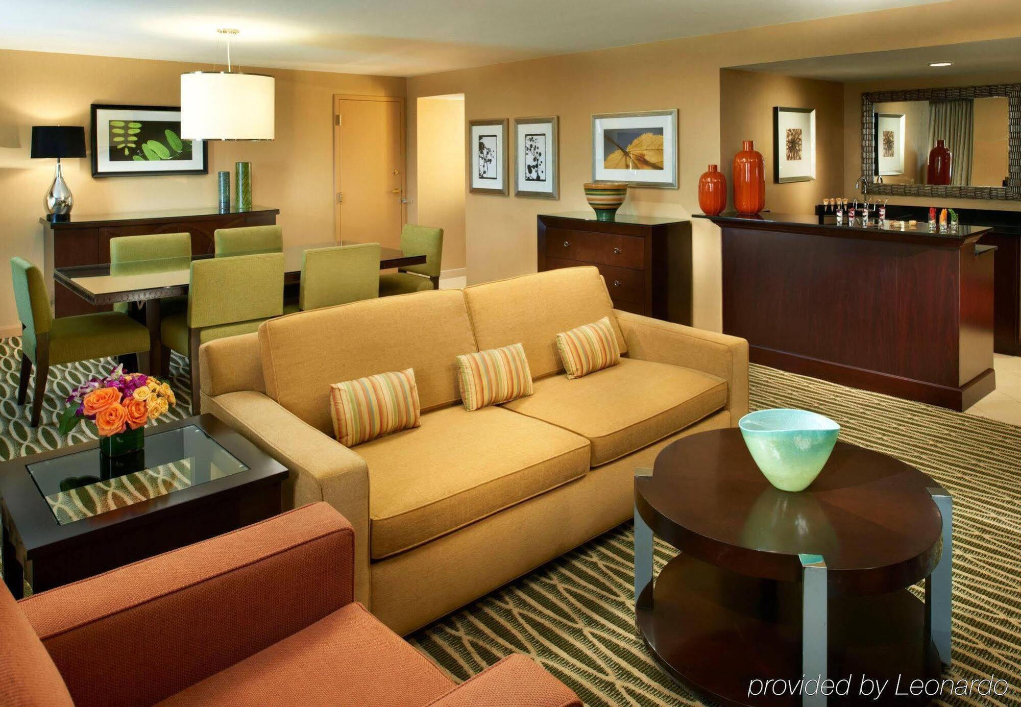 Detroit Marriott Troy Hotel Екстериор снимка
