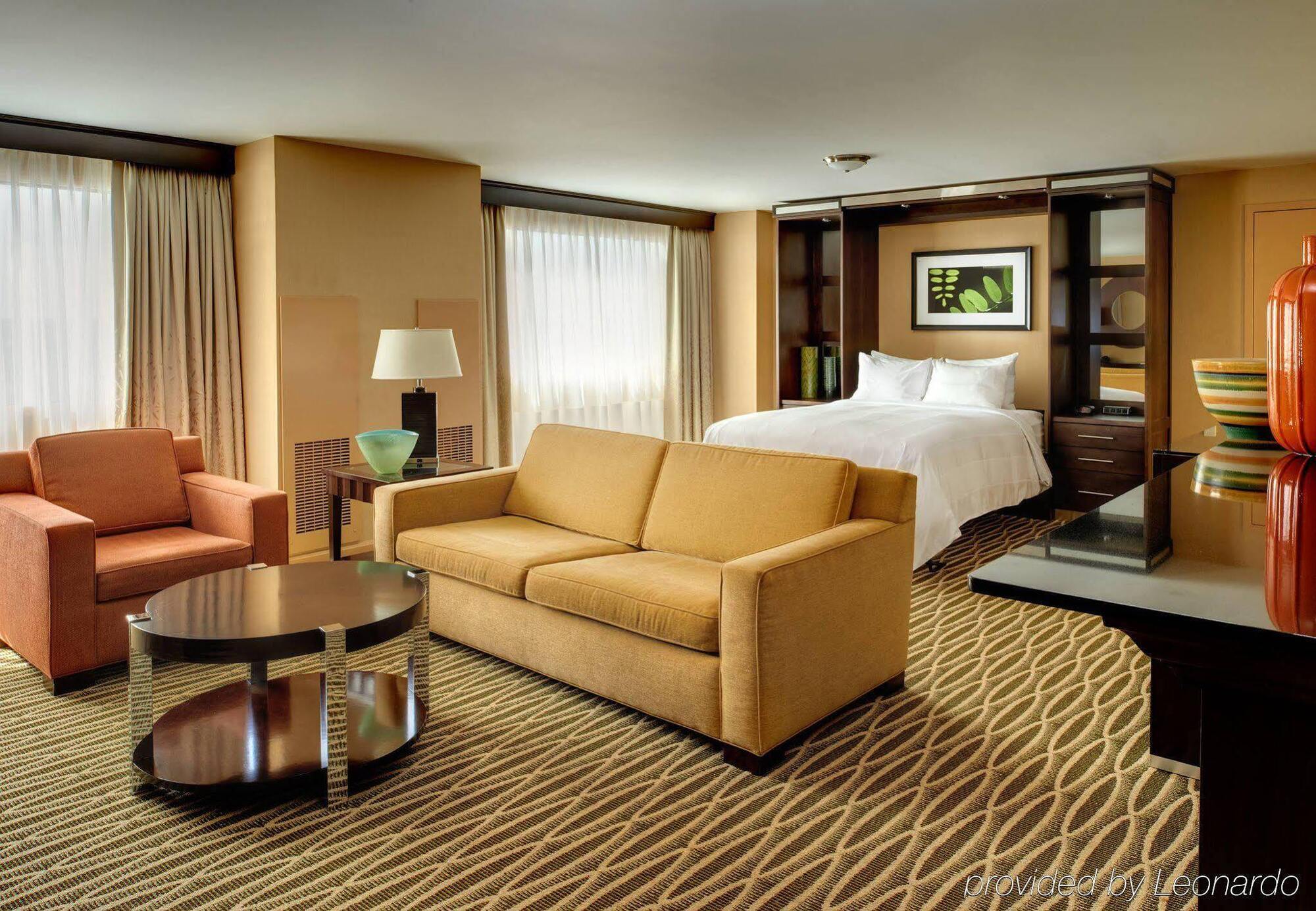Detroit Marriott Troy Hotel Екстериор снимка