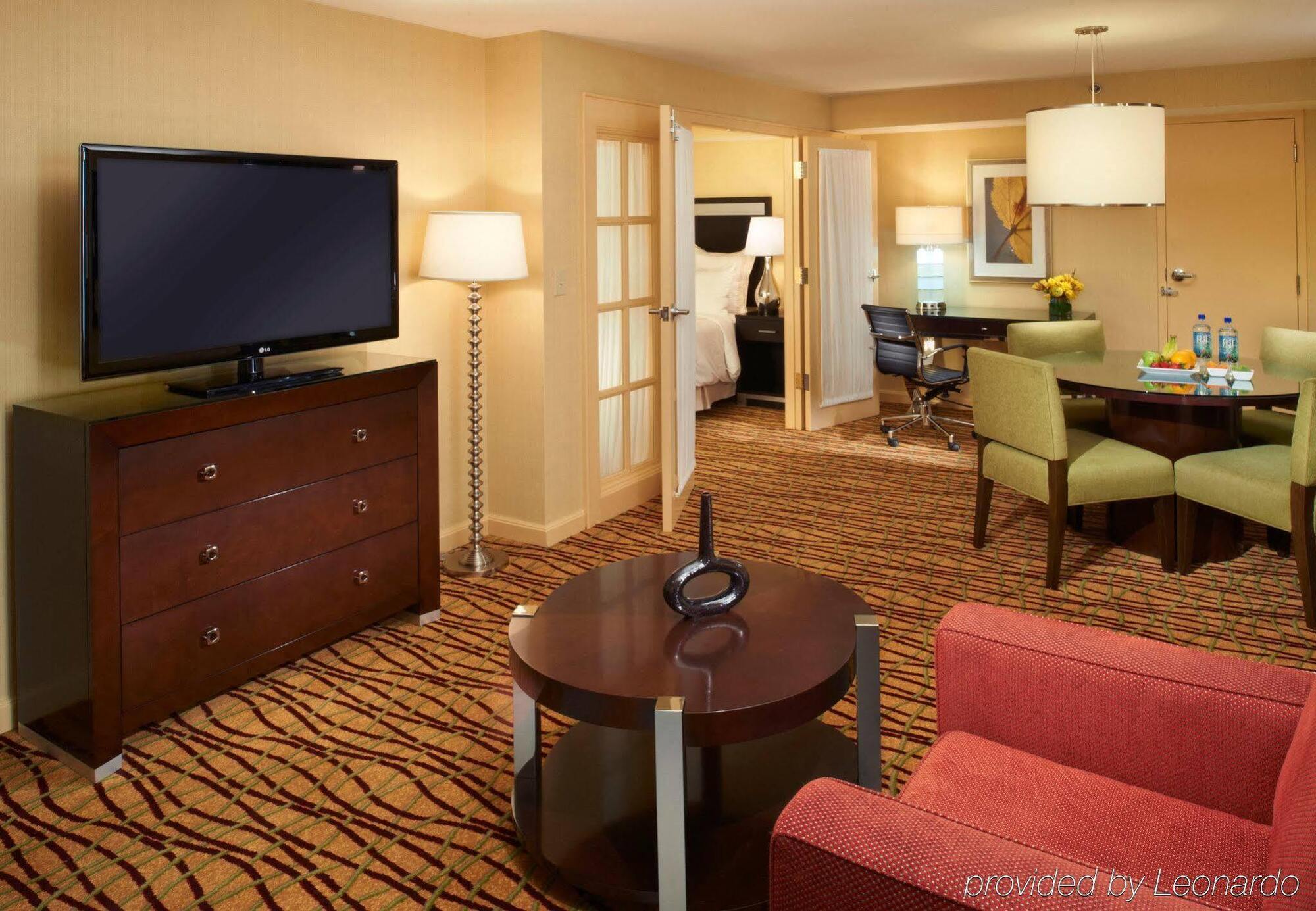 Detroit Marriott Troy Hotel Екстериор снимка